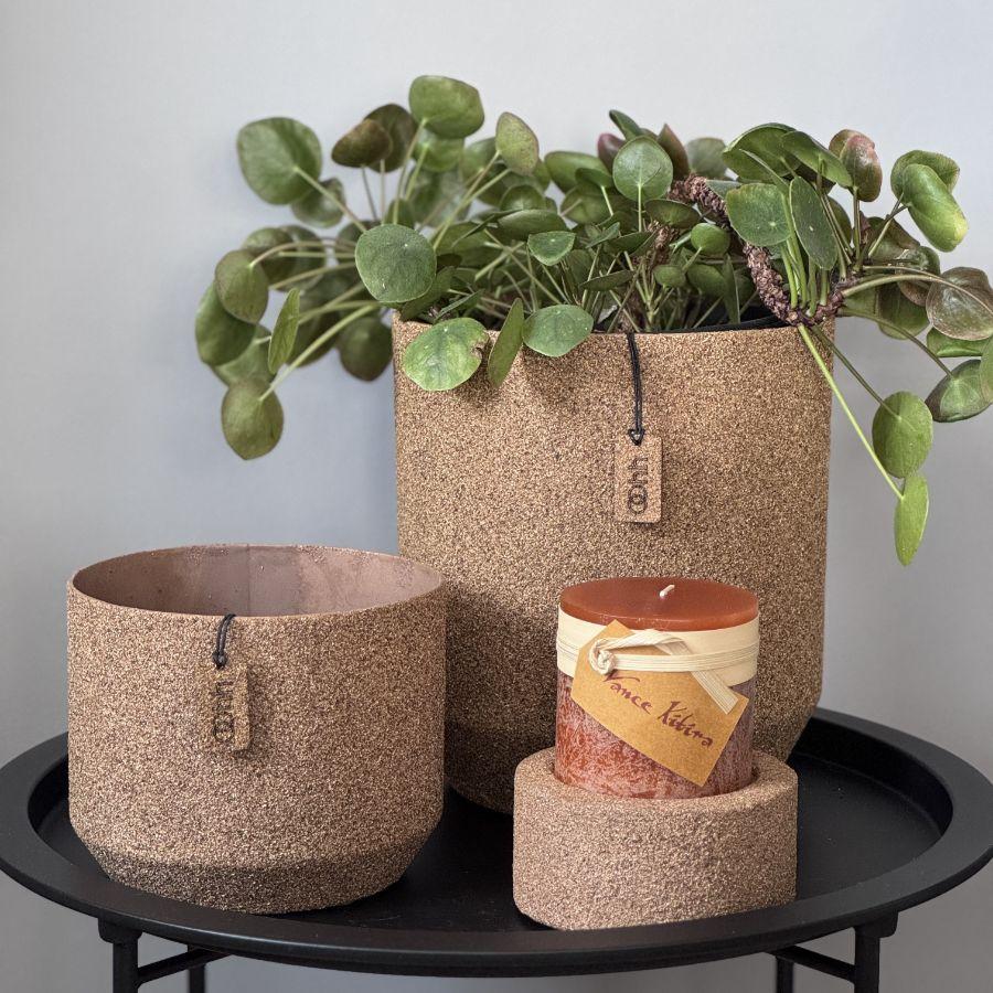 Kültéri kaspó előkertben