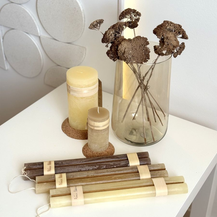 Sárga és barna színek a tavaszi lakásdekorációban - design edit dekorációs összeállítás csomagban