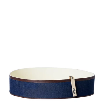 Kézzel készült tálca újrahasznosított farmerből, karakteres kék tónusban