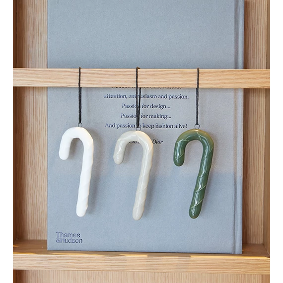 Környezettudatos karácsonyi dekoráció – elegáns kerámia Candy canes H10 cm.
