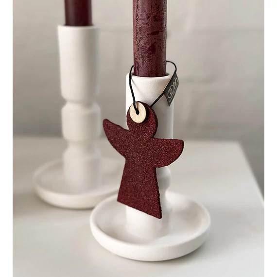 Fűrészporral díszített kézműves angyalpár – fenntartható dekoráció