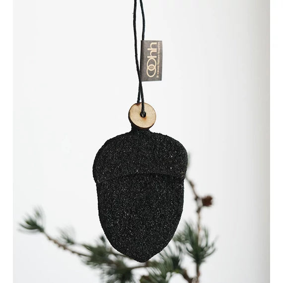 OOhh fair trade kézműves díszek – fekete makk és tölgyfalevél szett.