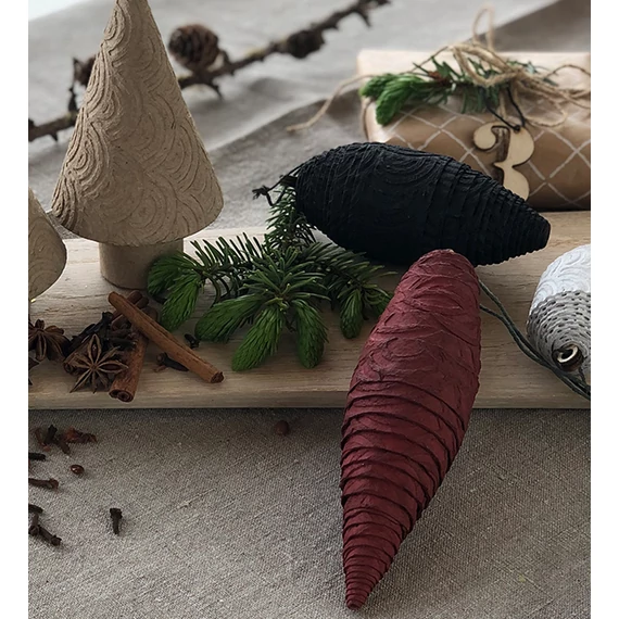 Skandináv stílusú karácsonyi dekoráció – bordó papír toboz szett