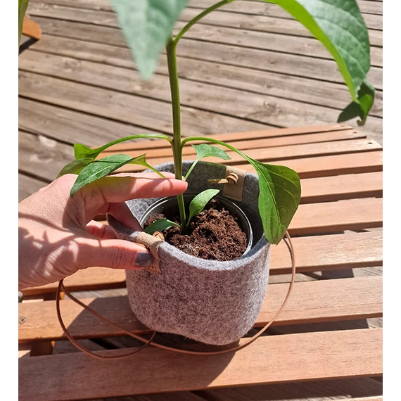 WOOL Zero waste felakasztható virágtartó - szürke