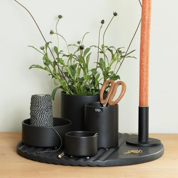 DESIGN EDIT Focus Desk fekete Wave office szett kerek alátéttel és gyertyával