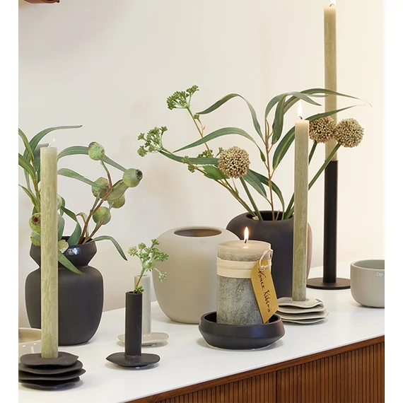 Ania kollekció fekete tálkája modern enteriőrben