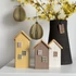 Fa házikó ajándékcsomag papírdobozban sárga taupe off white színekkel lakásdekorációhoz